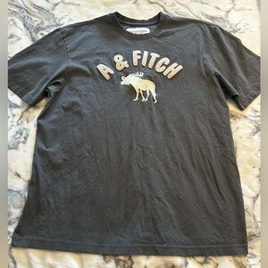 Abercrombie & Fitch tee